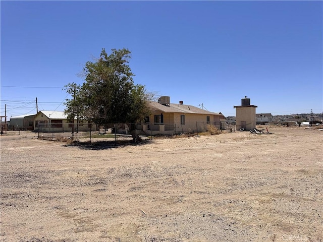 29095 Arrowhead Ave, Barstow, CA 92311 - view of yard