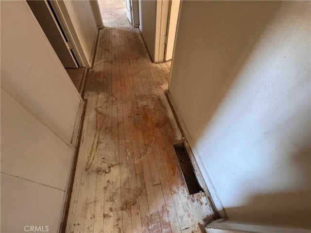29095 Arrowhead Ave, Barstow, CA 92311 - corridor with hardwood / wood-style floors