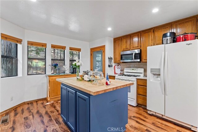 27528 Ashwood Ln, Lake Arrowhead, CA 92352 - photo 10