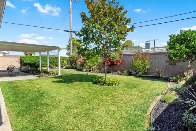 6232 Richmond Ave, Garden Grove, CA 92845 - fenced backyard with a patio area