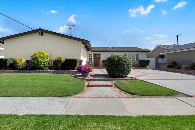 6232 Richmond Ave, Garden Grove, CA 92845 - single story home with stucco siding, a front lawn, and driveway