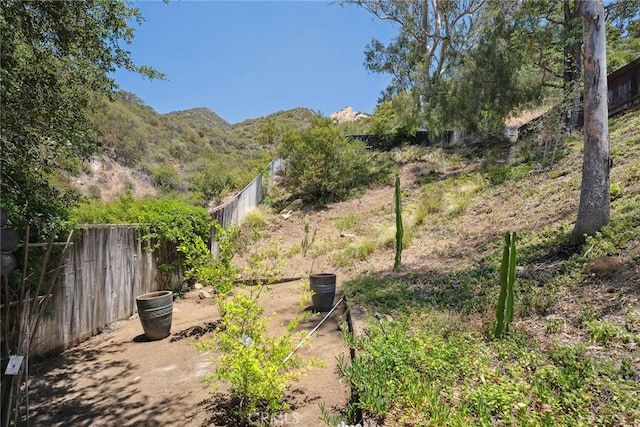 24311 Sylvan Glen Rd, Calabasas, CA 91302 - view of yard featuring a mountain view