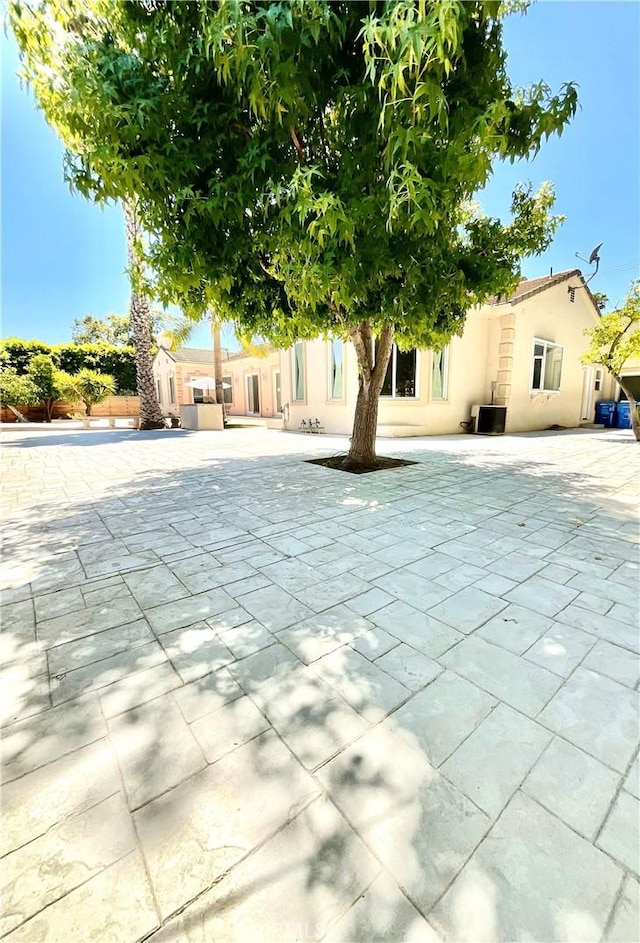 5206 Topeka Dr, Tarzana, CA 91356 - photo 45