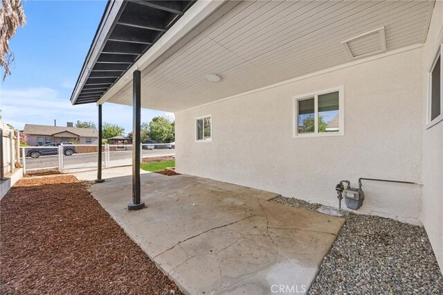 326 Water St, Bakersfield, CA 93305 - view of patio with a gate