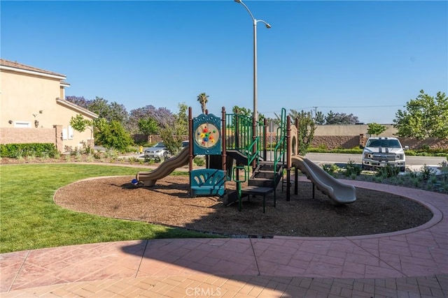 691 Lourdes Ln, Rialto, CA 92376 - photo 44
