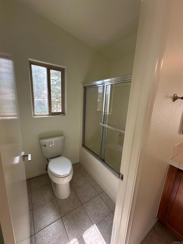 31100 Desert Palm Dr, Thousand Palms, CA 92276 - full bath with tile patterned floors and shower / bath combination with glass door
