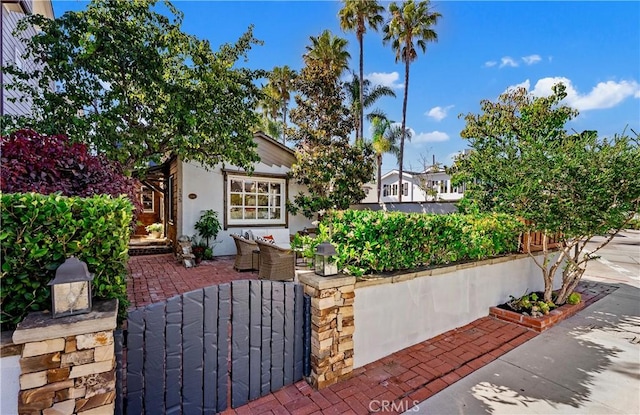 135 Turquoise Ave, Newport Beach, CA 92662 - view of patio / terrace