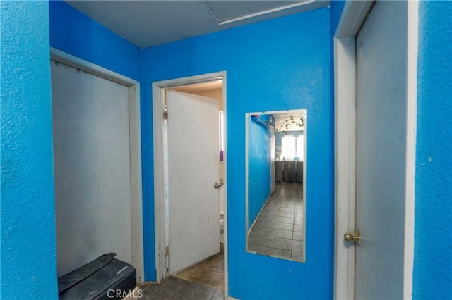 4760 Crest Ave, Riverside, CA 92503 - view of hallway