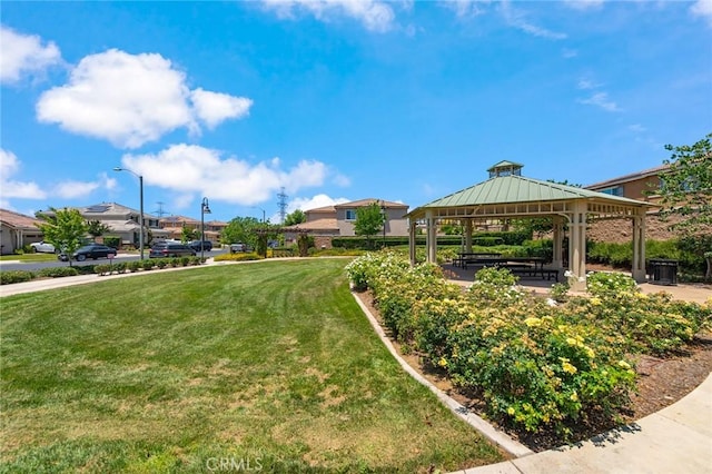 13246 Baxter Springs Dr, Rancho Cucamonga, CA 91739 - view of home's community featuring a gazebo and a lawn