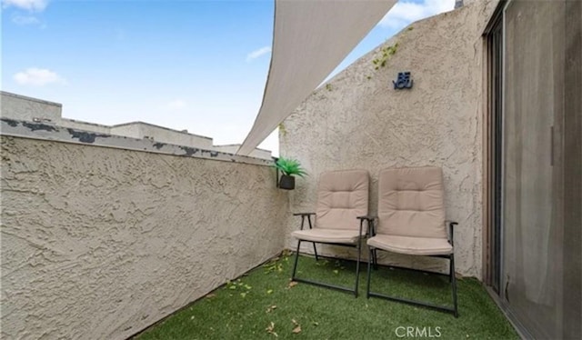 9525 Sylmar Ave Unit 2, Panorama City, CA 91402 - view of grassy yard