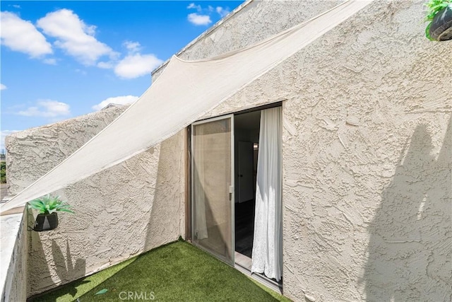 9525 Sylmar Ave Unit 2, Panorama City, CA 91402 - entrance to property featuring stucco siding