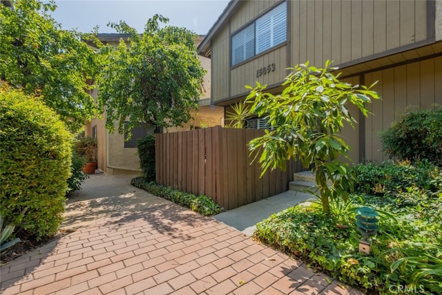 15053 Sherman Way Unit A, Van Nuys, CA 91405 - view of patio