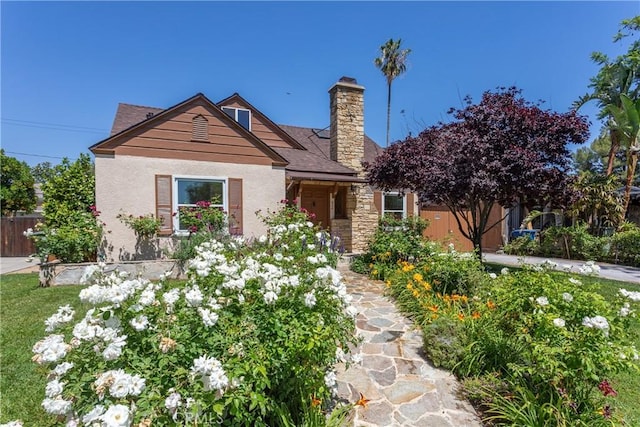 624 S Reese Pl, Burbank, CA 91506 - view of front of property featuring a chimney and stucco siding