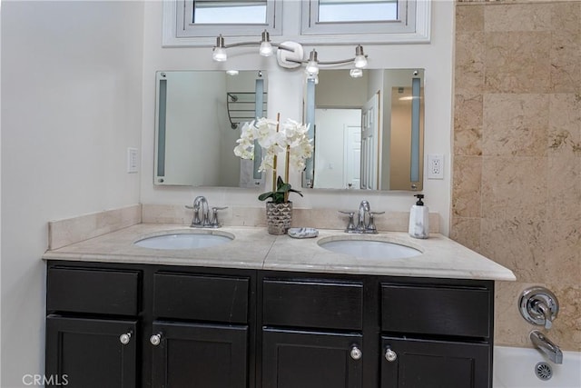 624 S Reese Pl, Burbank, CA 91506 - bathroom featuring double vanity and a bathtub