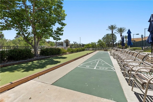 23998 Via Astuto, Murrieta, CA 92562 - surrounding community with a bocce ball area and shuffleboard