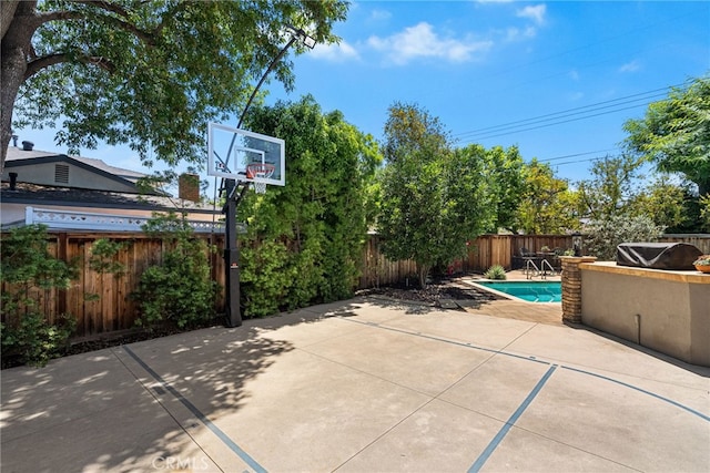 11212 Brunswick Way N, Tustin, CA 92705 - fenced backyard featuring a patio area