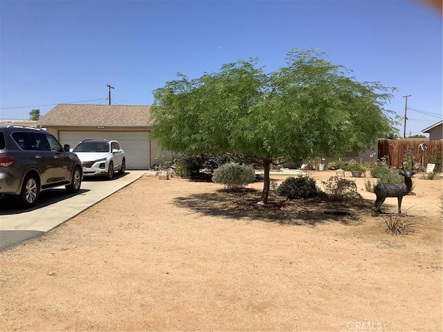 10578 Jamul Rd, Apple Valley, CA 92308 - view of front facade with a garage and concrete driveway