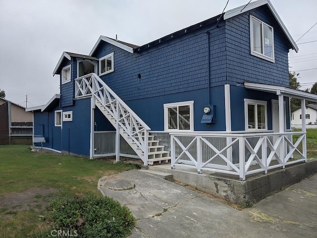4020 F St, Eureka, CA 95503 - rear view of house with stairs