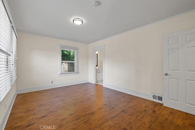 268 S Norton Ave, Los Angeles, CA 90004 - unfurnished room featuring a smoke detector and wood finished floors