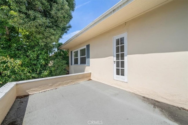 268 S Norton Ave, Los Angeles, CA 90004 - view of patio / terrace