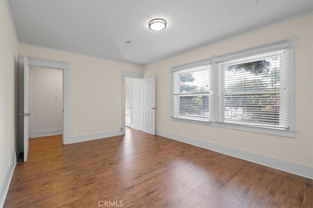 268 S Norton Ave, Los Angeles, CA 90004 - empty room featuring wood finished floors