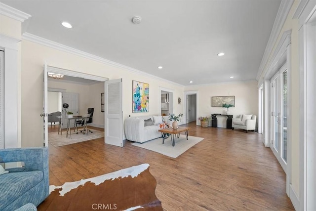 268 S Norton Ave, Los Angeles, CA 90004 - living room with wood finished floors, ornamental molding, and recessed lighting