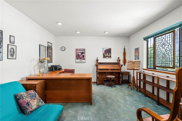 512 S Crawford Ave, Willows, CA 95988 - carpeted home office featuring recessed lighting