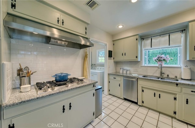430 N Canyon Blvd, Monrovia, CA 91016 - kitchen featuring appliances with stainless steel finishes, under cabinet range hood, tasteful backsplash, and recessed lighting