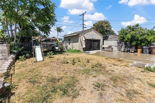 1445 W 155th St, Compton, CA 90220 - view of yard with an outbuilding