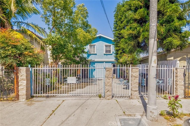9203 Beach St, Los Angeles, CA 90002 - photo 1