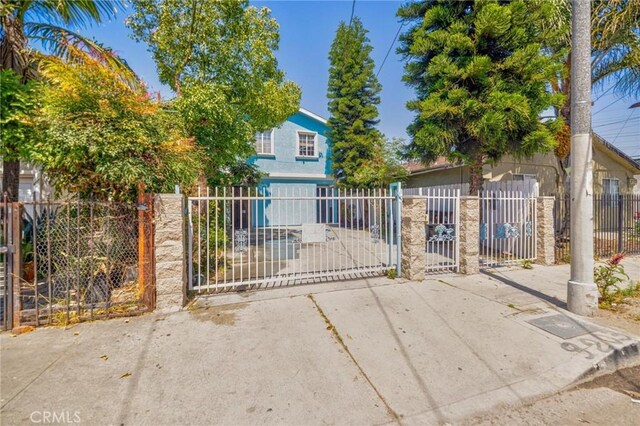 9203 Beach St, Los Angeles, CA 90002 - photo 2