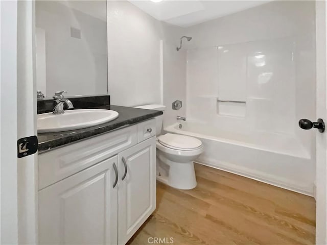 1564 Tanglewood Ln Unit 11, Escondido, CA 92029 - bathroom featuring vanity,  shower combination, and wood finished floors