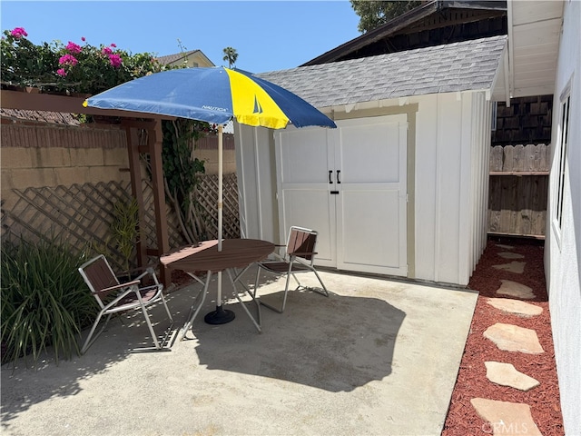 3031 S Denison Ave, San Pedro, CA 90731 - view of patio with a storage shed