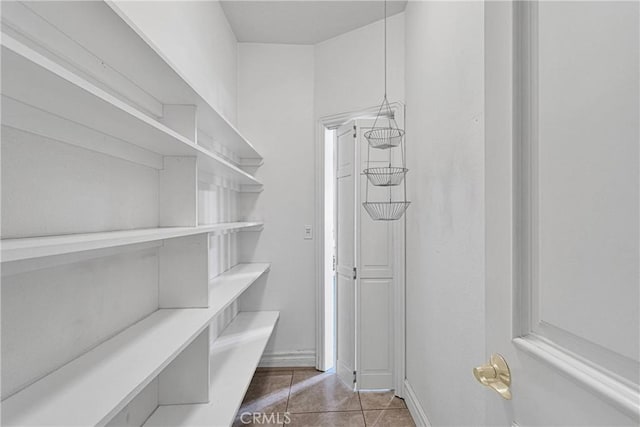 6643 Avenal St, Phelan, CA 92371 - view of pantry