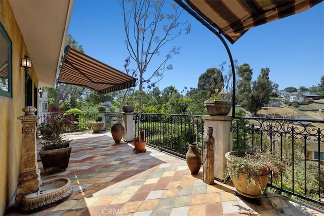 79 Dapplegray Ln, Rolling Hills Estates, CA 90274 - view of patio / terrace