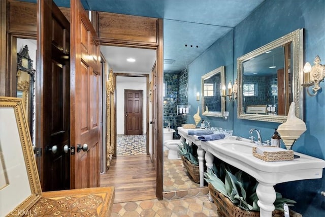 79 Dapplegray Ln, Rolling Hills Estates, CA 90274 - full bathroom featuring a bidet and toilet