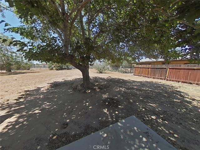 16069 Vine St, Hesperia, CA 92345 - view of yard