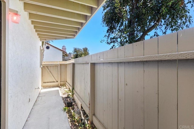 6684 Corte Maria, Carlsbad, CA 92009 - exterior space