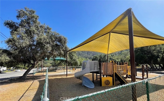 3257 Honolulu Ave, Glendale, CA 91214 - view of community jungle gym