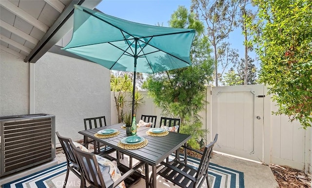 6567 Woodburn Ln Unit 7, Yorba Linda, CA 92886 - view of patio featuring outdoor dining area