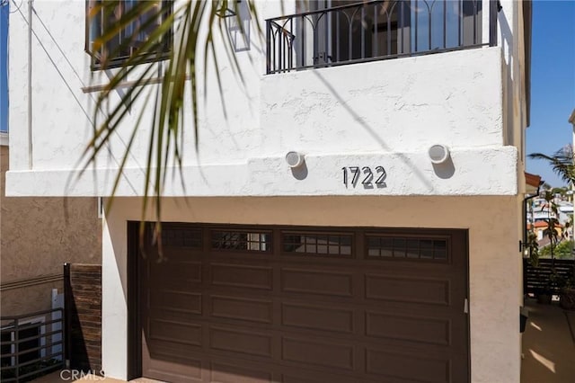 1722 Harper Ave, Redondo Beach, CA 90278 - view of garage