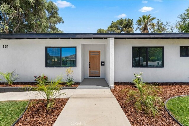 151 Barret Rd, Riverside, CA 92507 - view of front facade with stucco siding