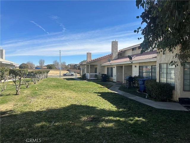 43731 8th St E, Lancaster, CA 93535 - view of grassy yard