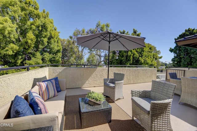 644 Orwell Ln, Ventura, CA 93003 - view of patio / terrace featuring an outdoor living space