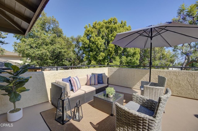 644 Orwell Ln, Ventura, CA 93003 - view of patio / terrace with an outdoor hangout area