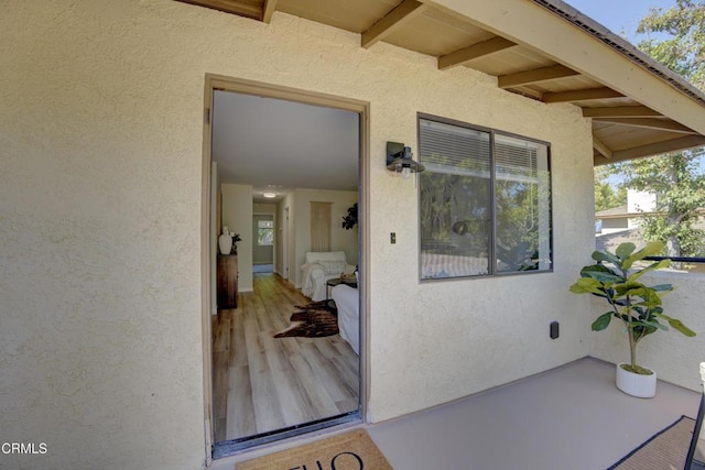 644 Orwell Ln, Ventura, CA 93003 - entrance to property with stucco siding