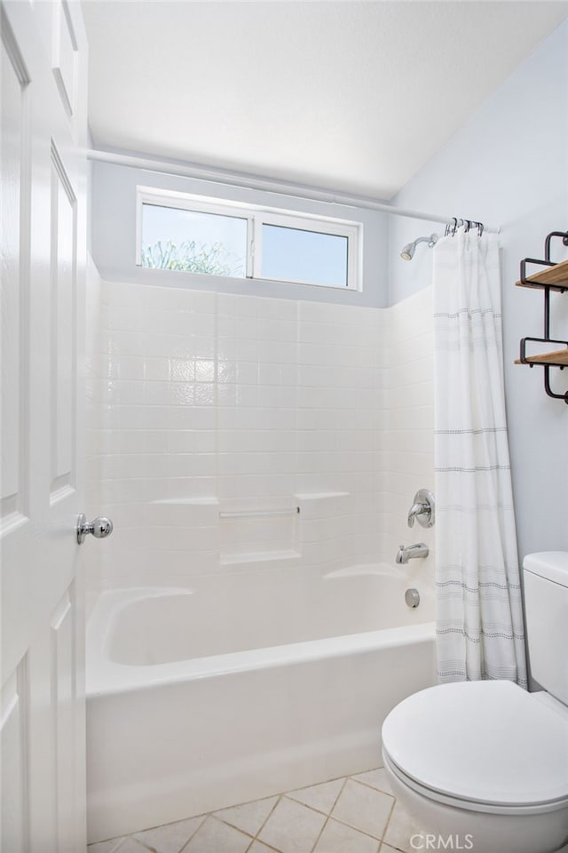 31257 Casera Ct, Menifee, CA 92584 - full bath featuring shower / bathtub combination with curtain, plenty of natural light, and tile patterned flooring
