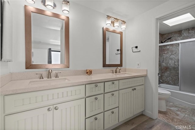 29 Morena Unit 35, Irvine, CA 92612 - full bath with double vanity and bath / shower combo with glass door