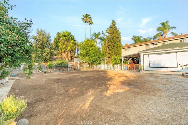 7914 Magnolia Ave, Riverside, CA 92504 - view of yard