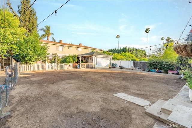 7914 Magnolia Ave, Riverside, CA 92504 - view of yard featuring an outbuilding